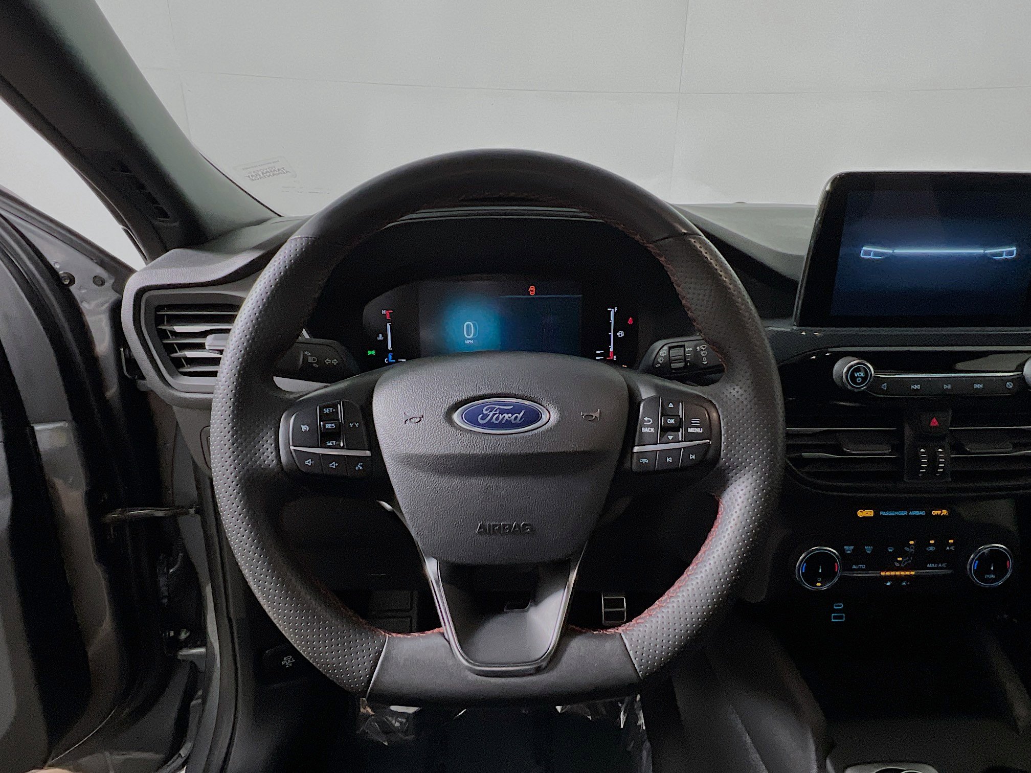 Used 2023 Ford Escape ST-Line image 18