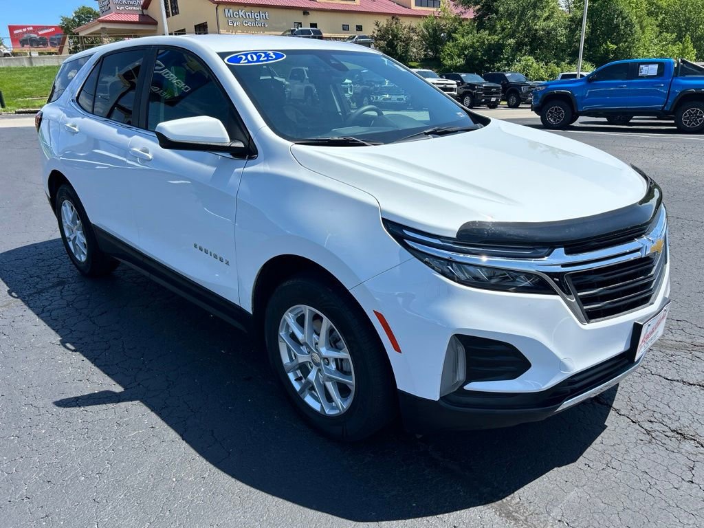 Used 2023 Chevrolet Equinox LT w/ LPO, Floor Liner Package AWD/4WD image 3