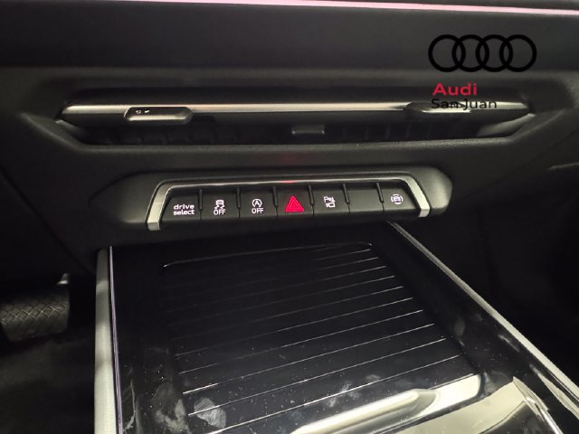 New 2026 Audi Q3 quattro 2.0T AWD/4WD image 21