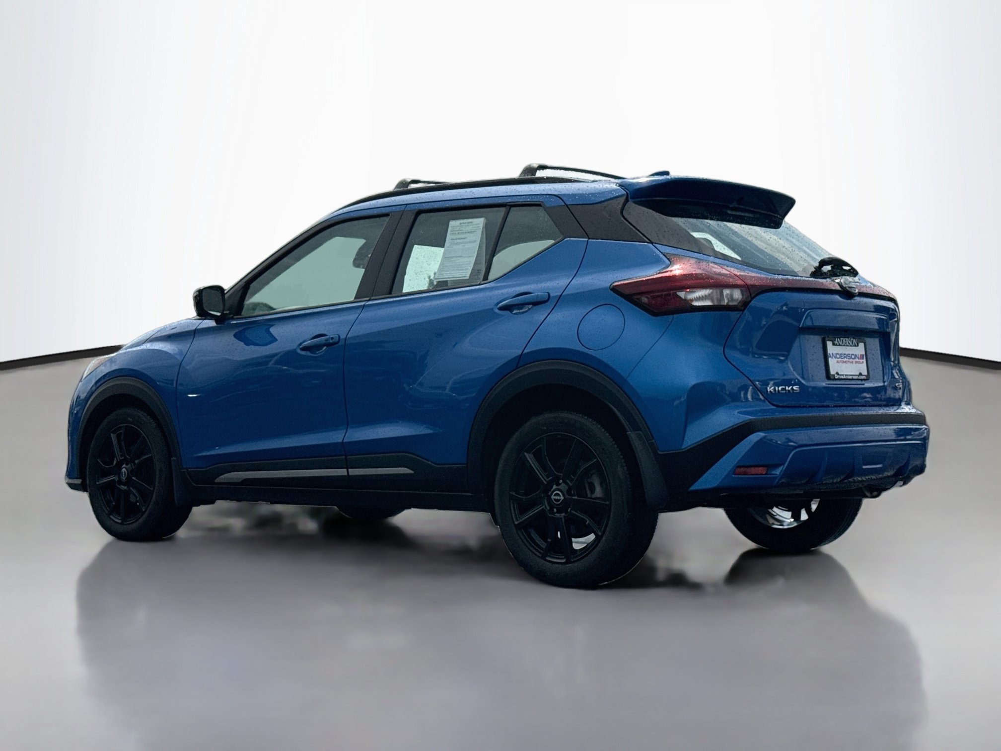 Used 2024 Nissan Kicks SR FWD image 5