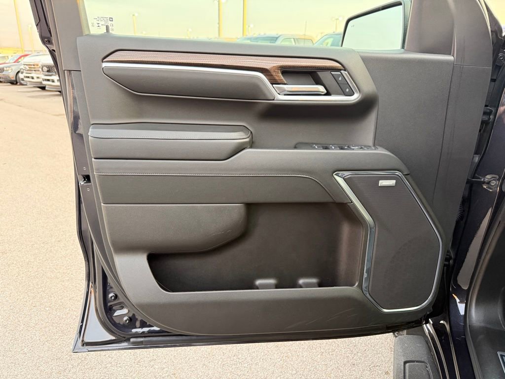 Used 2024 Chevrolet Silverado 1500 LT Trail Boss w/ LT Trail Boss Premium Package image 10