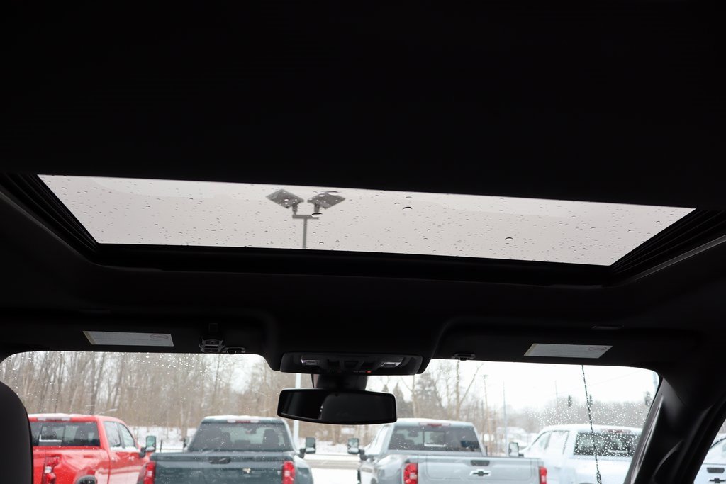 Used 2022 Chevrolet Silverado 3500 High Country w/ Safety Package II image 15