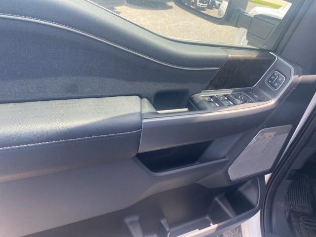 New 2025 Ford F350 Lariat w/ Lariat Ultimate Package image 17
