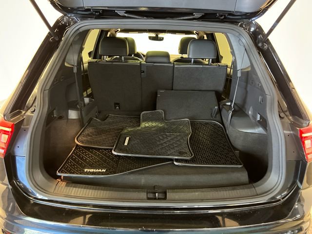 Used 2021 Volkswagen Tiguan SE R-Line FWD image 5