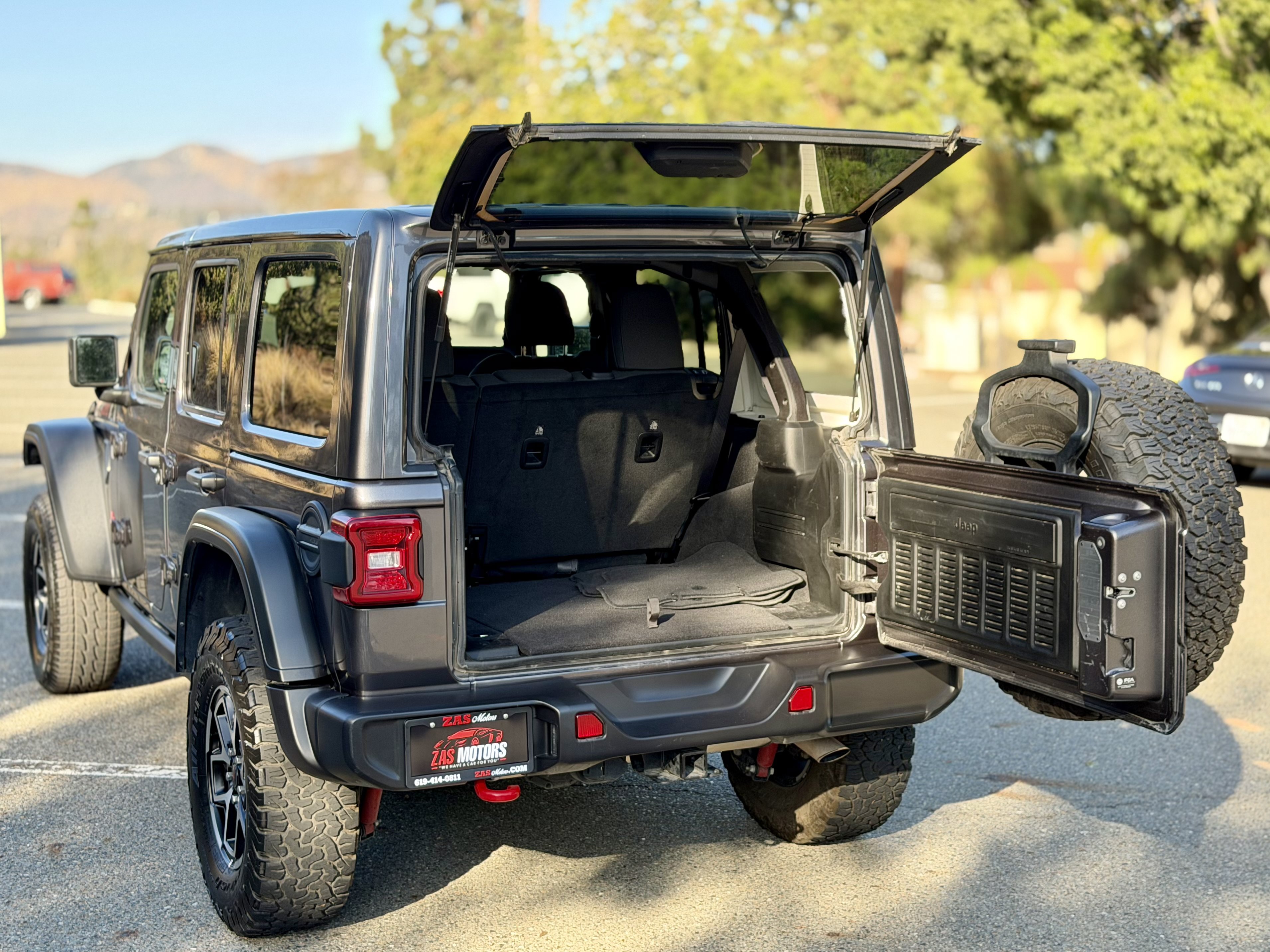Used 2025 Jeep Wrangler Unlimited Rubicon AWD/4WD image 20
