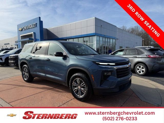 Used 2024 Chevrolet Traverse LS image 1