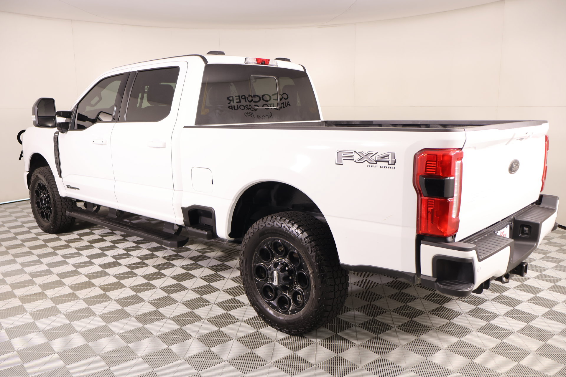 Used 2024 Ford F250 Lariat w/ Lariat Ultimate Package AWD/4WD image 23