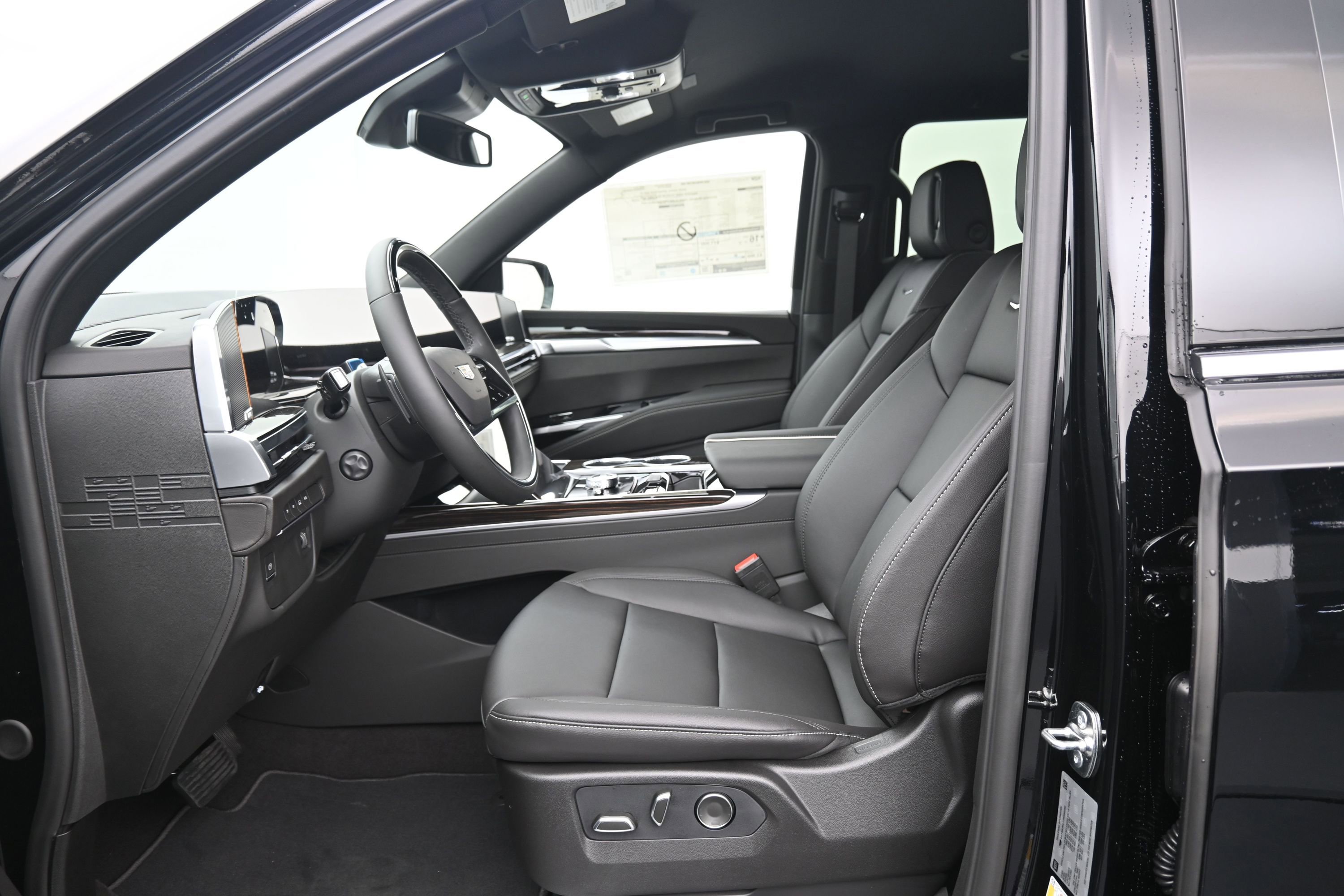 New 2026 Cadillac Escalade ESV 4WD image 11
