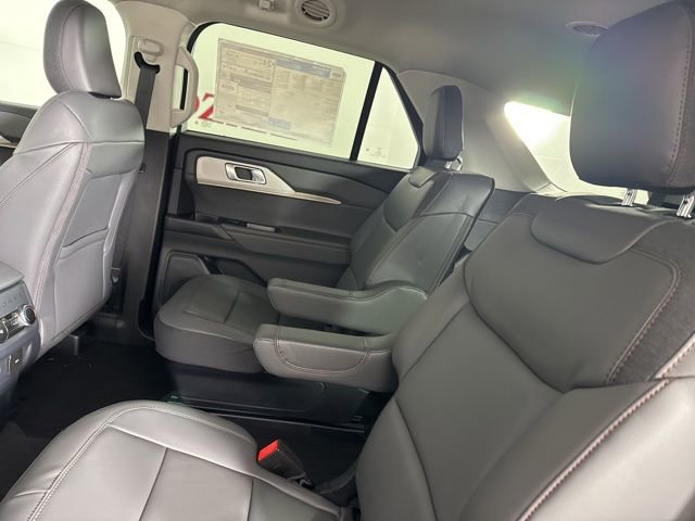 New 2025 Ford Explorer Active w/ Active Comfort Package image 19