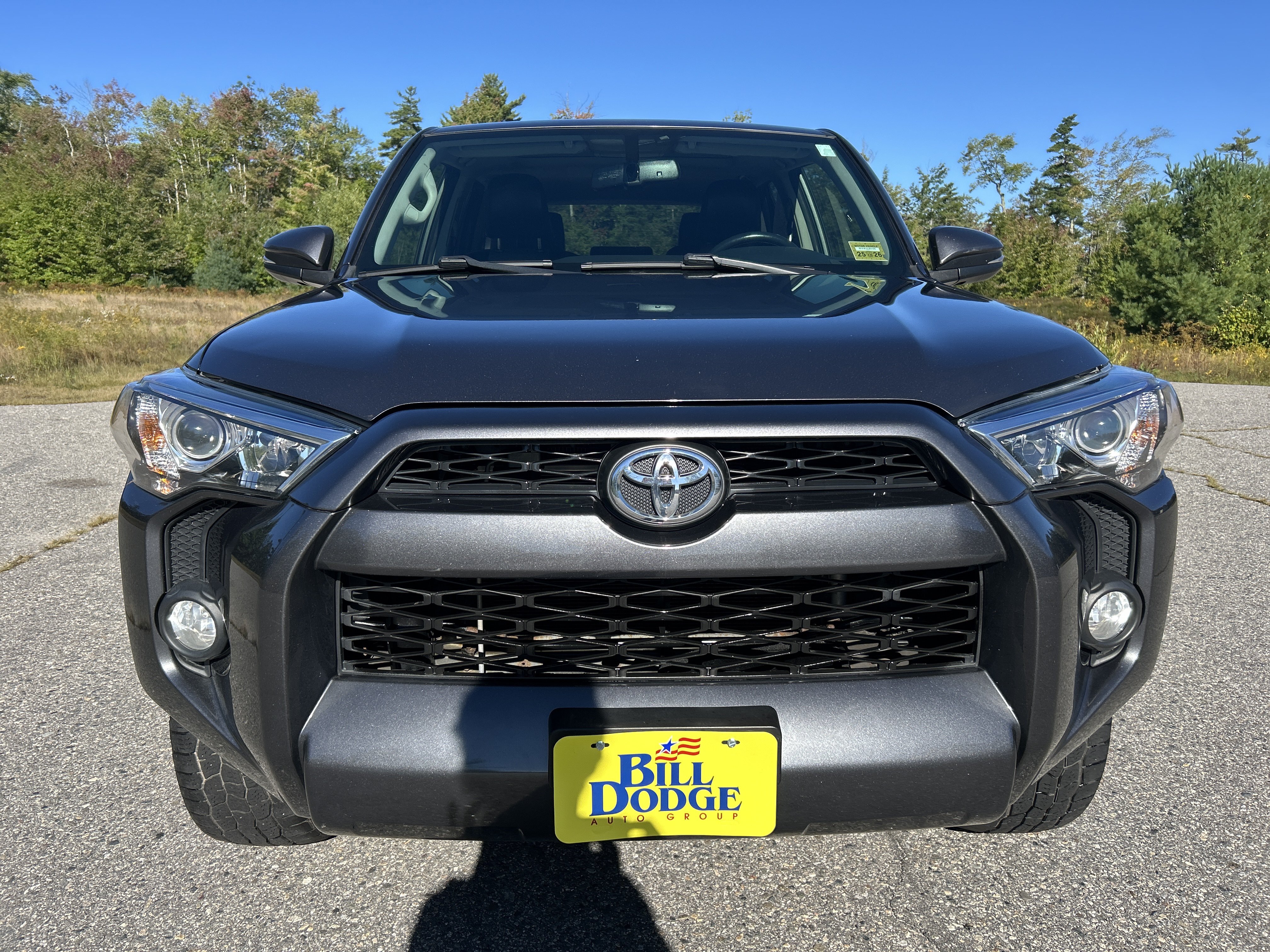 Used 2018 Toyota 4Runner SR5 Premium AWD/4WD image 2