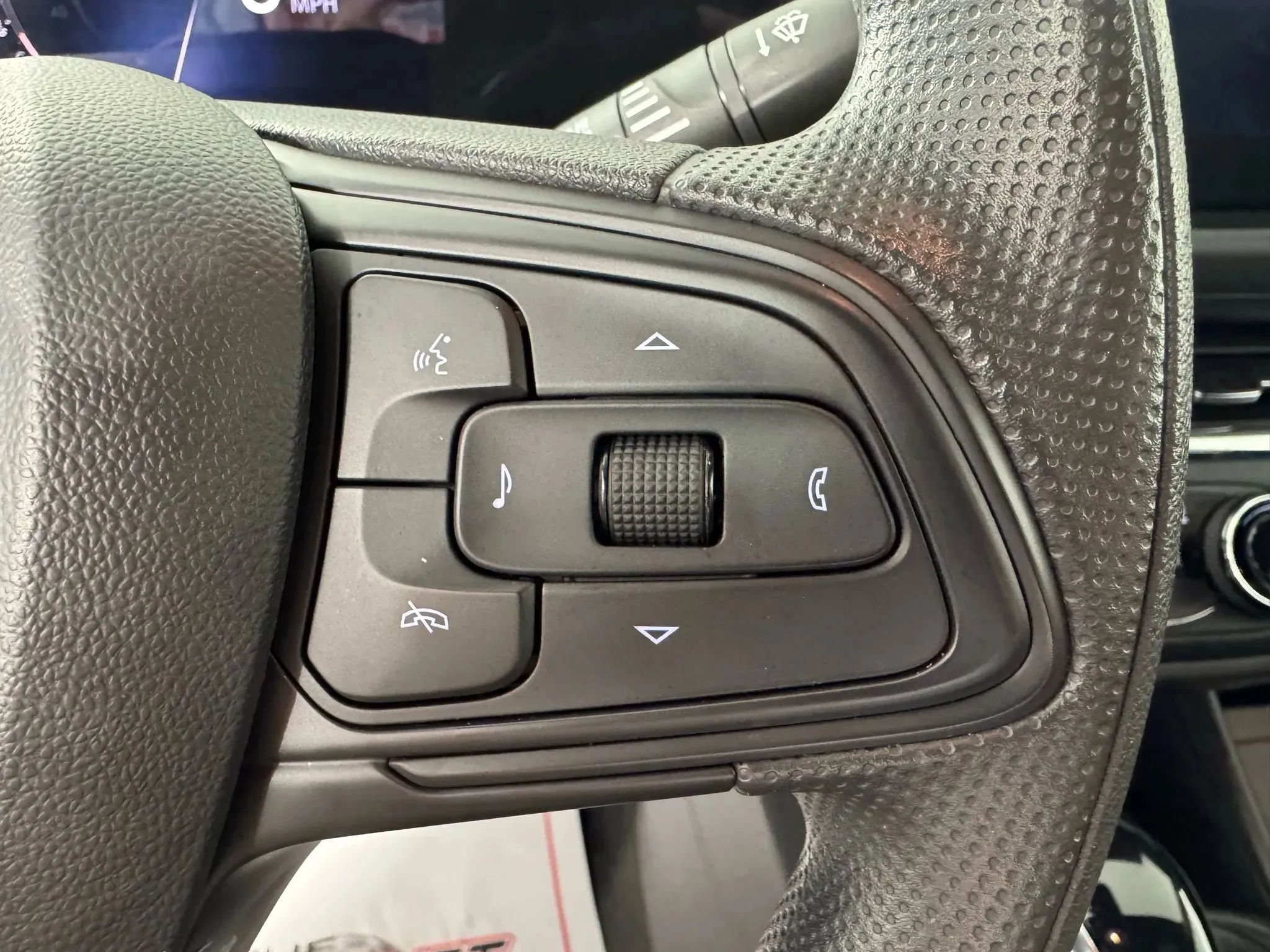 Used 2025 Buick Envista Preferred FWD image 16
