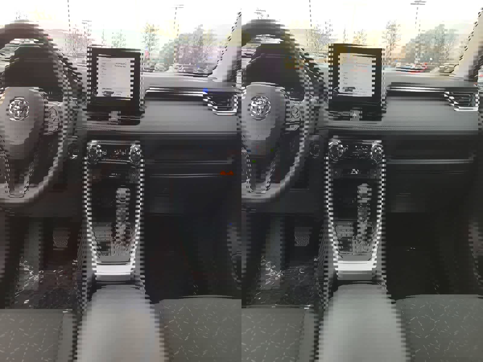 Used 2024 Toyota RAV4 XLE image 18