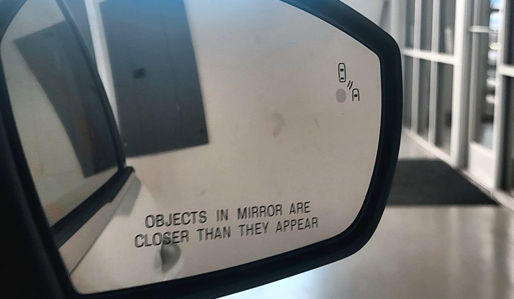 Used 2017 Ford Escape Titanium FWD image 38