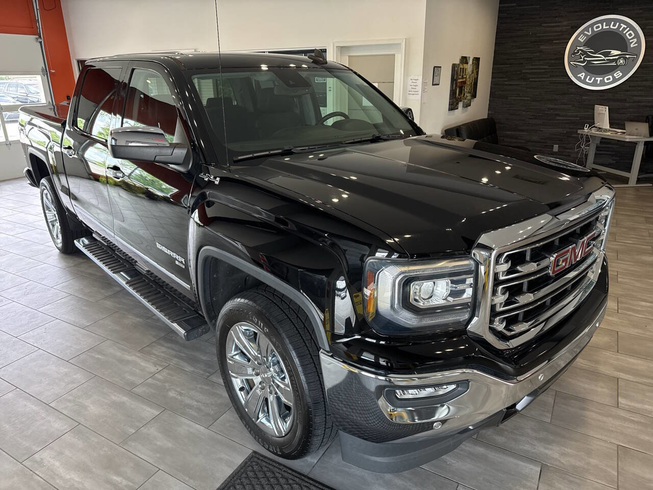 Used 2018 GMC Sierra 1500 SLT image 8