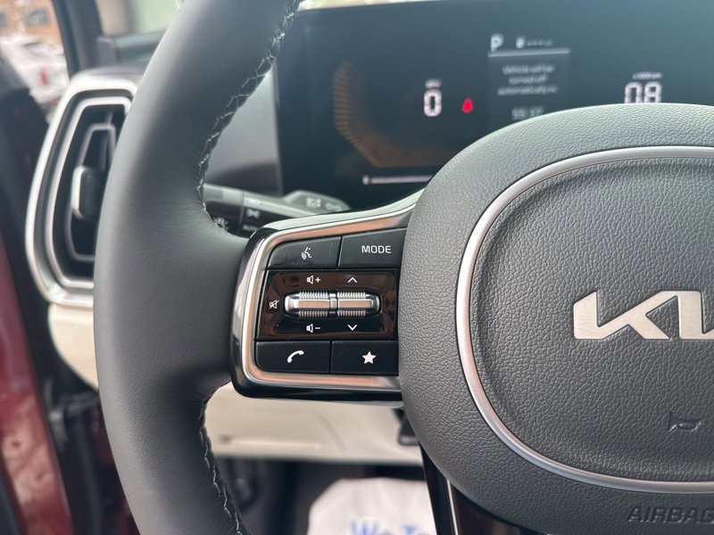 Used 2025 Kia Sorento S image 30