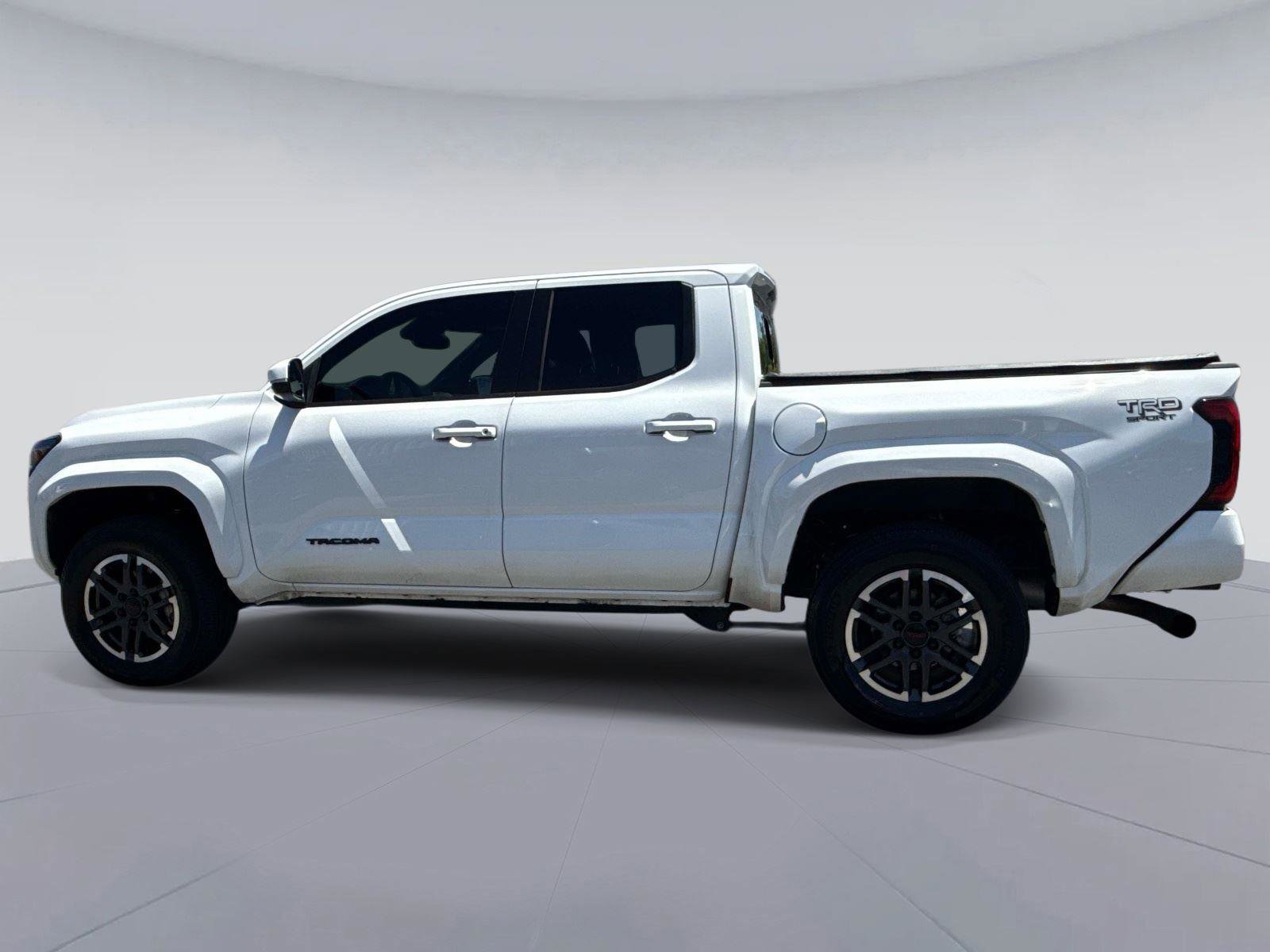 Used 2024 Toyota Tacoma TRD Sport w/ TRD Sport Upgrade Package image 6