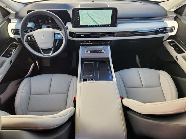 New 2026 Lincoln Aviator AWD w/ Jet Appearance Package image 11