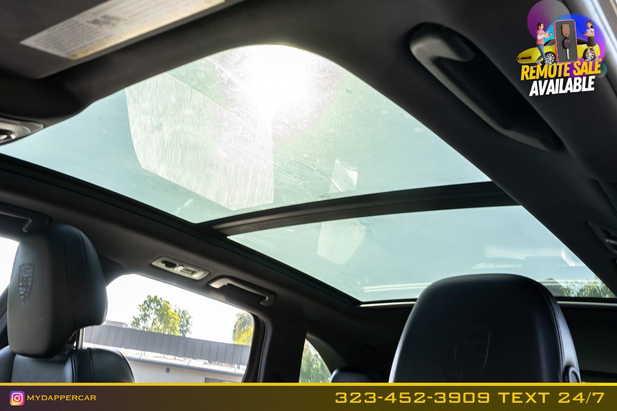 Used 2018 Porsche Cayenne AWD/4WD image 13