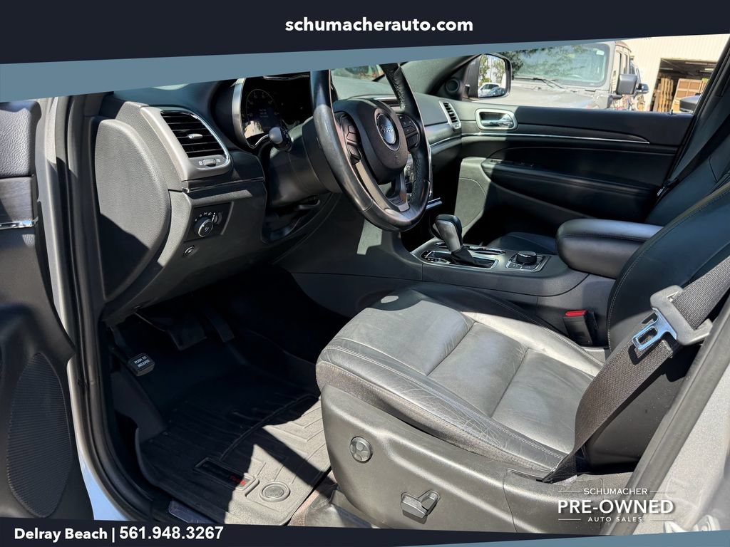 Used 2018 Jeep Grand Cherokee Limited AWD/4WD image 12