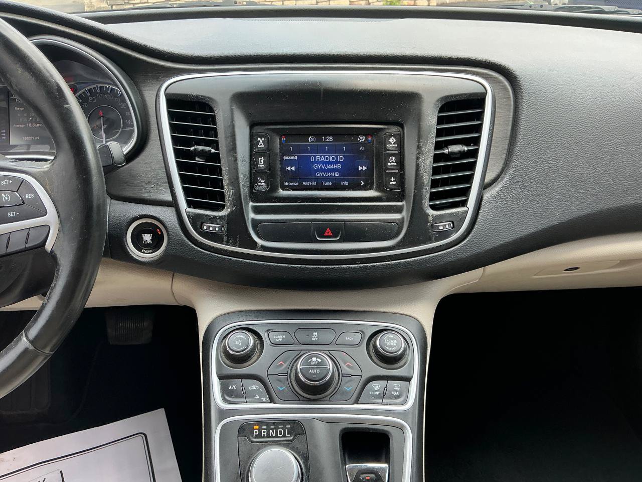 Used 2015 Chrysler 200 Limited w/ Convenience Group FWD image 19