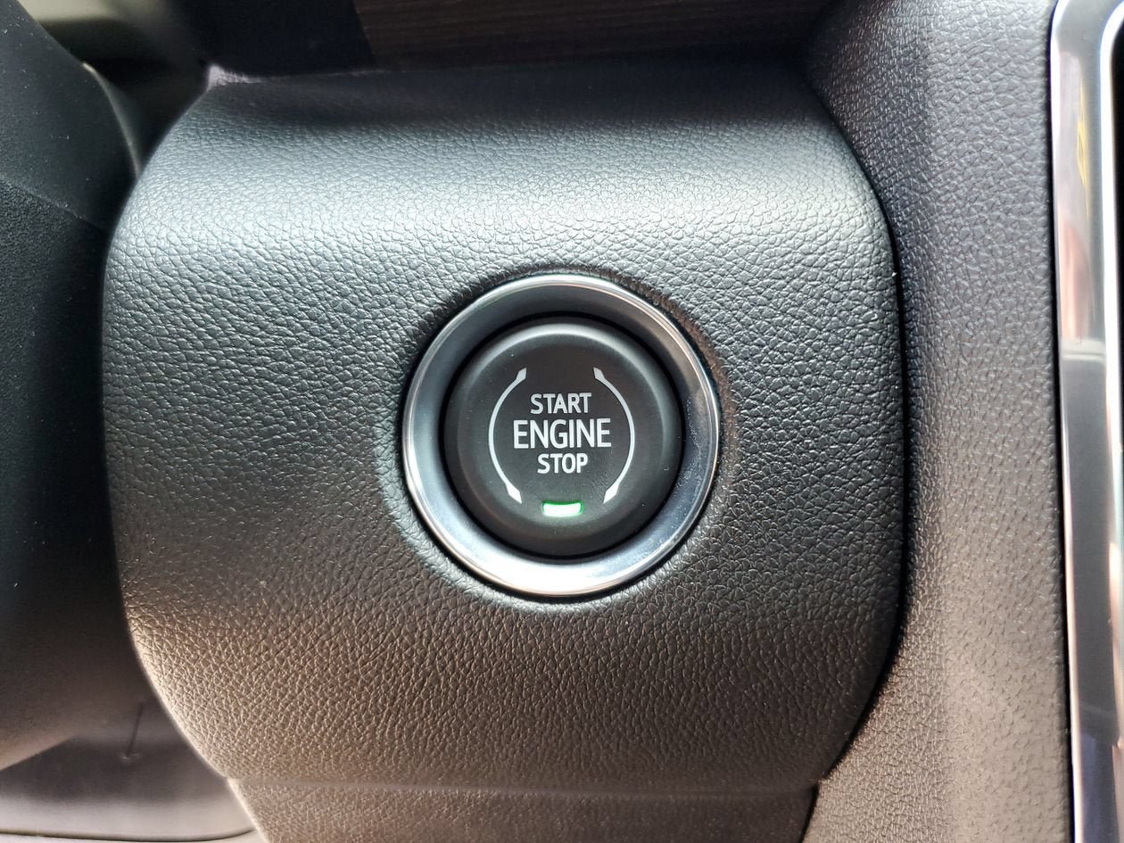 New 2026 GMC Acadia Denali w/ Super Cruise Package FWD image 24