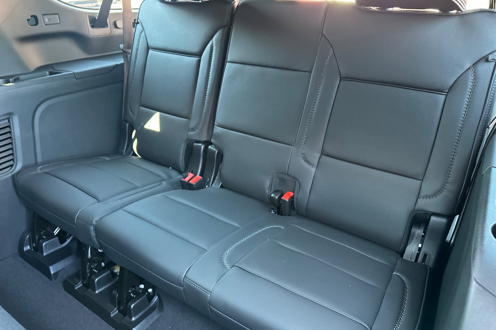 New 2026 GMC Yukon XL Denali image 14