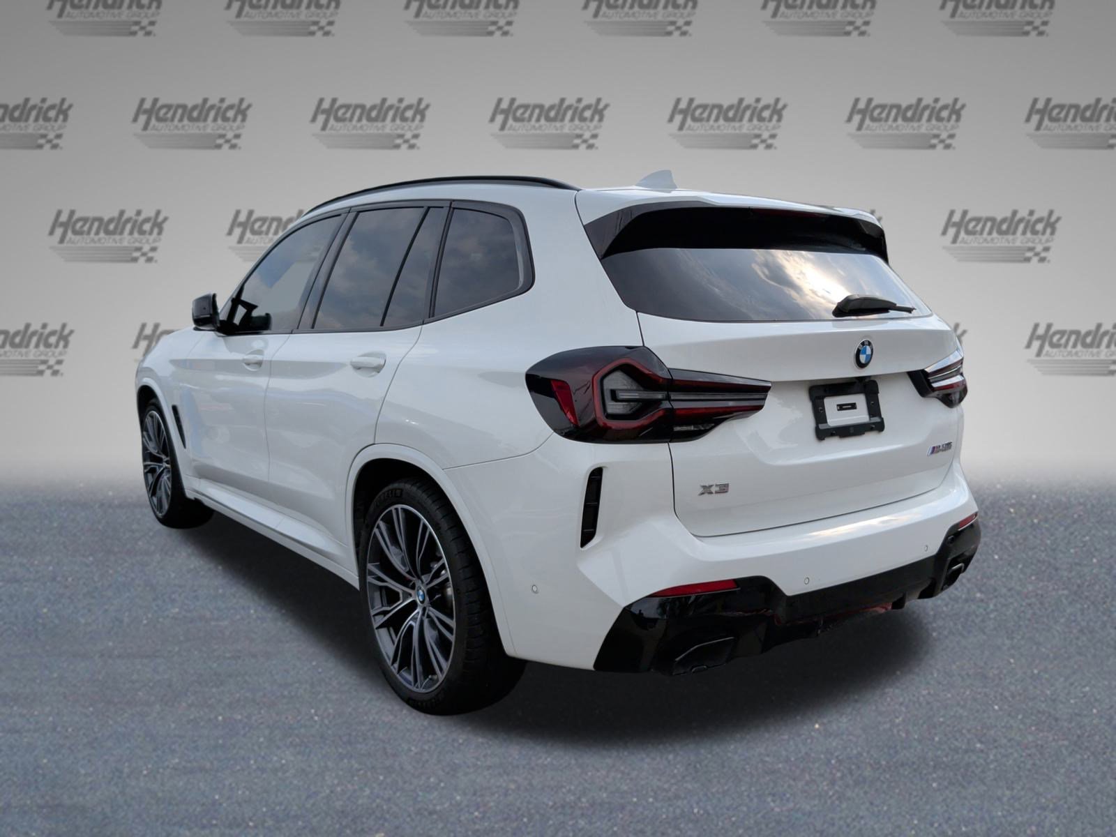 Used 2024 BMW X3 M40i w/ Premium Package image 9