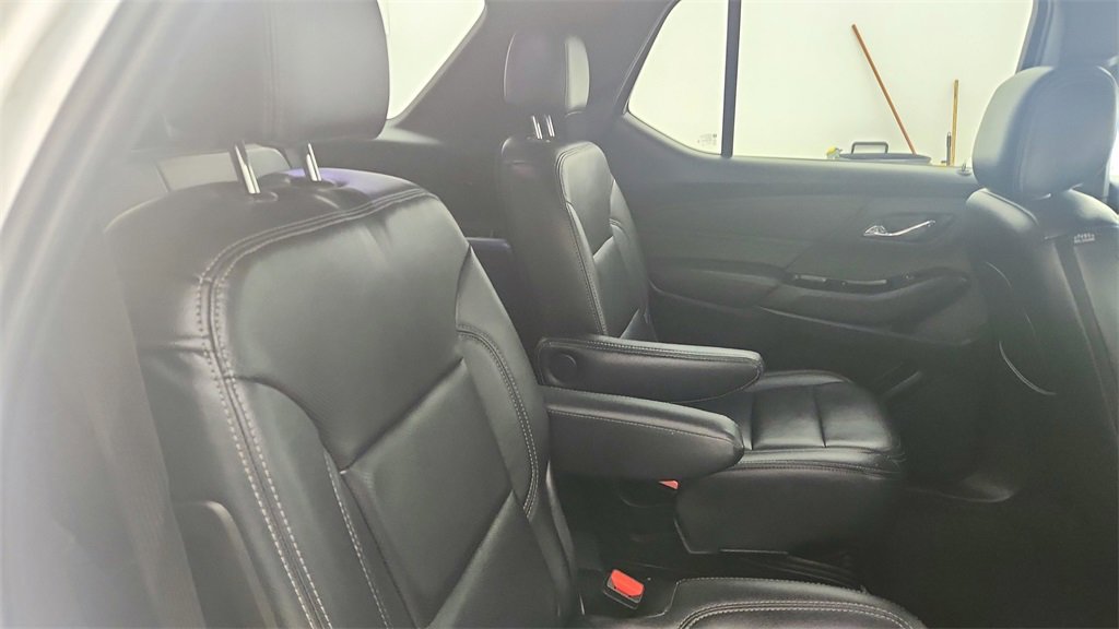 Used 2023 Chevrolet Traverse LT image 26