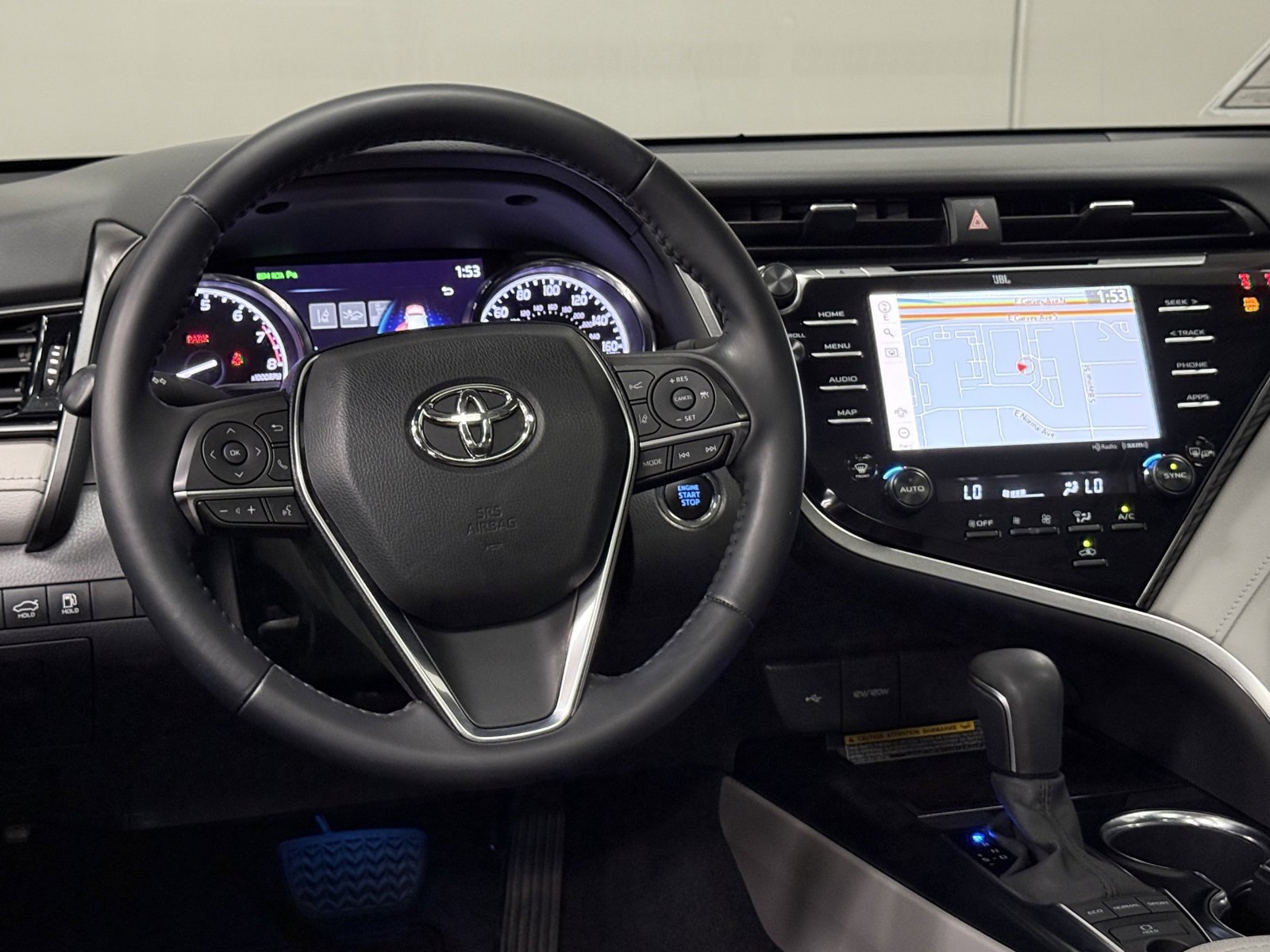 Used 2020 Toyota Camry XLE image 37