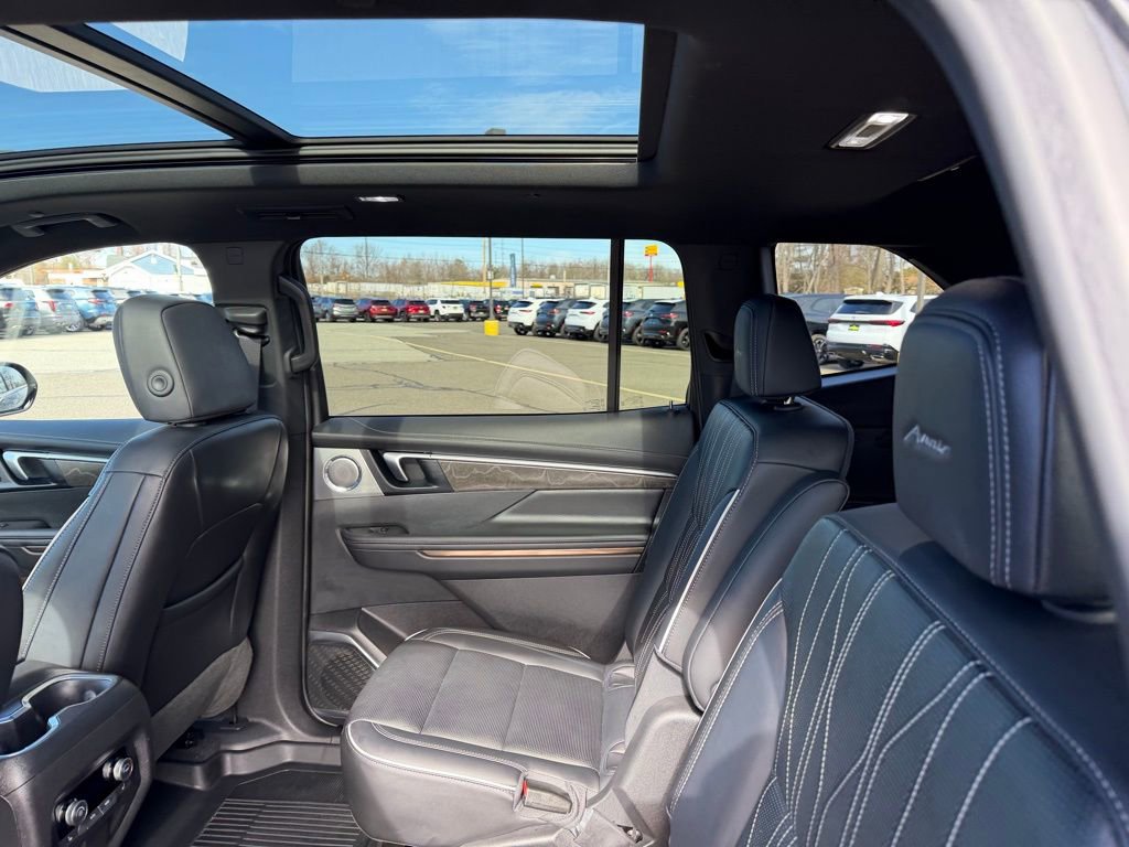 Used 2025 Buick Enclave Avenir w/ Super Cruise Package image 13