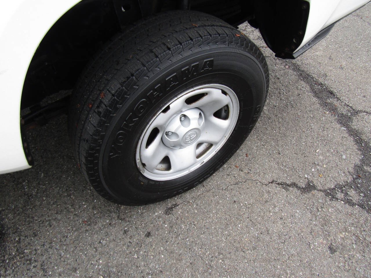 Used 2021 Toyota Tacoma SR RWD image 30