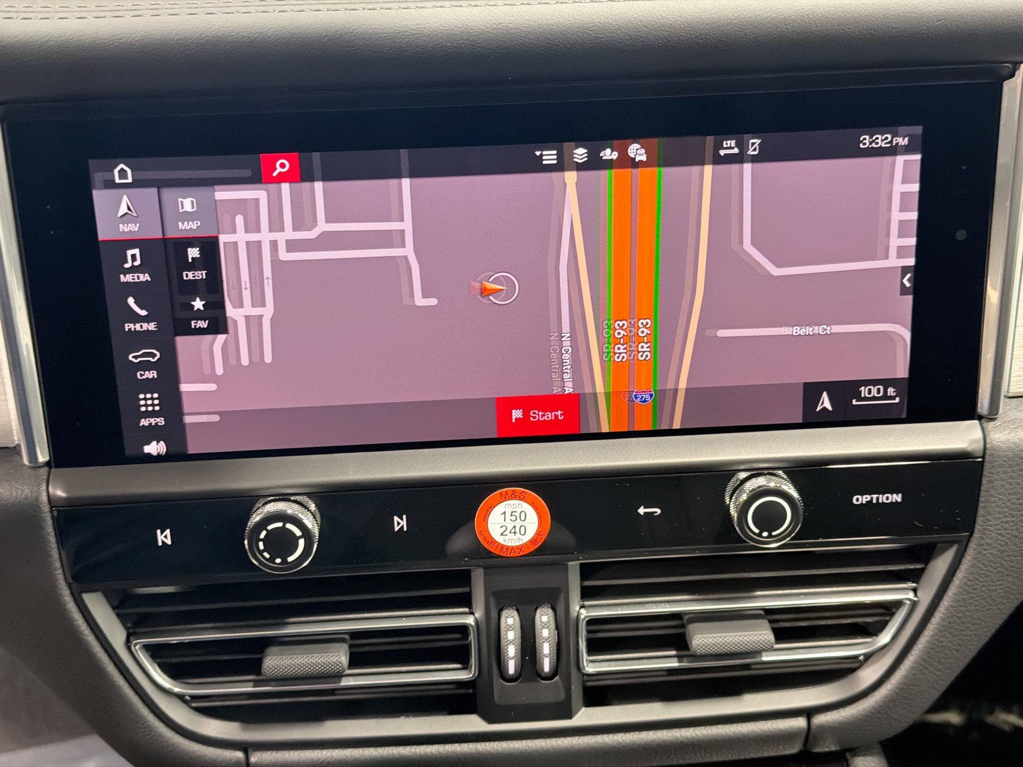 Certified 2026 Porsche Macan S AWD/4WD image 32