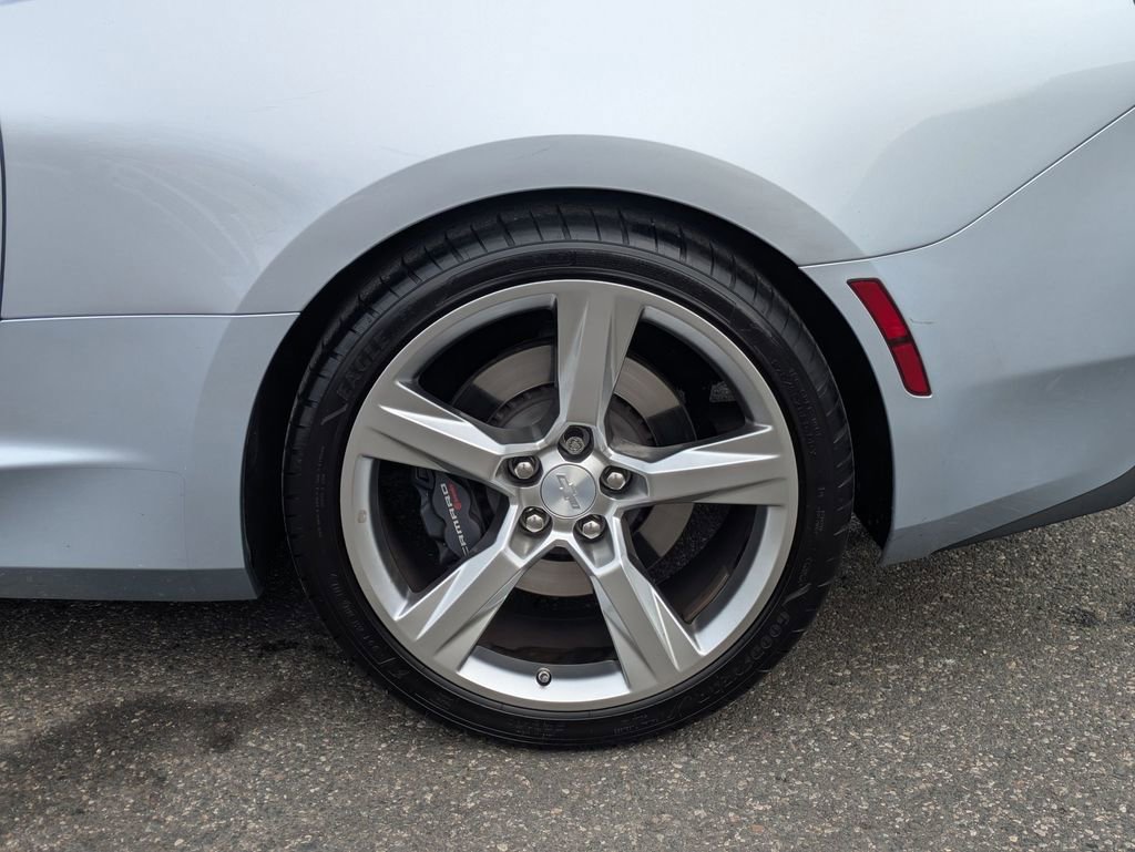 Certified 2018 Chevrolet Camaro SS image 28