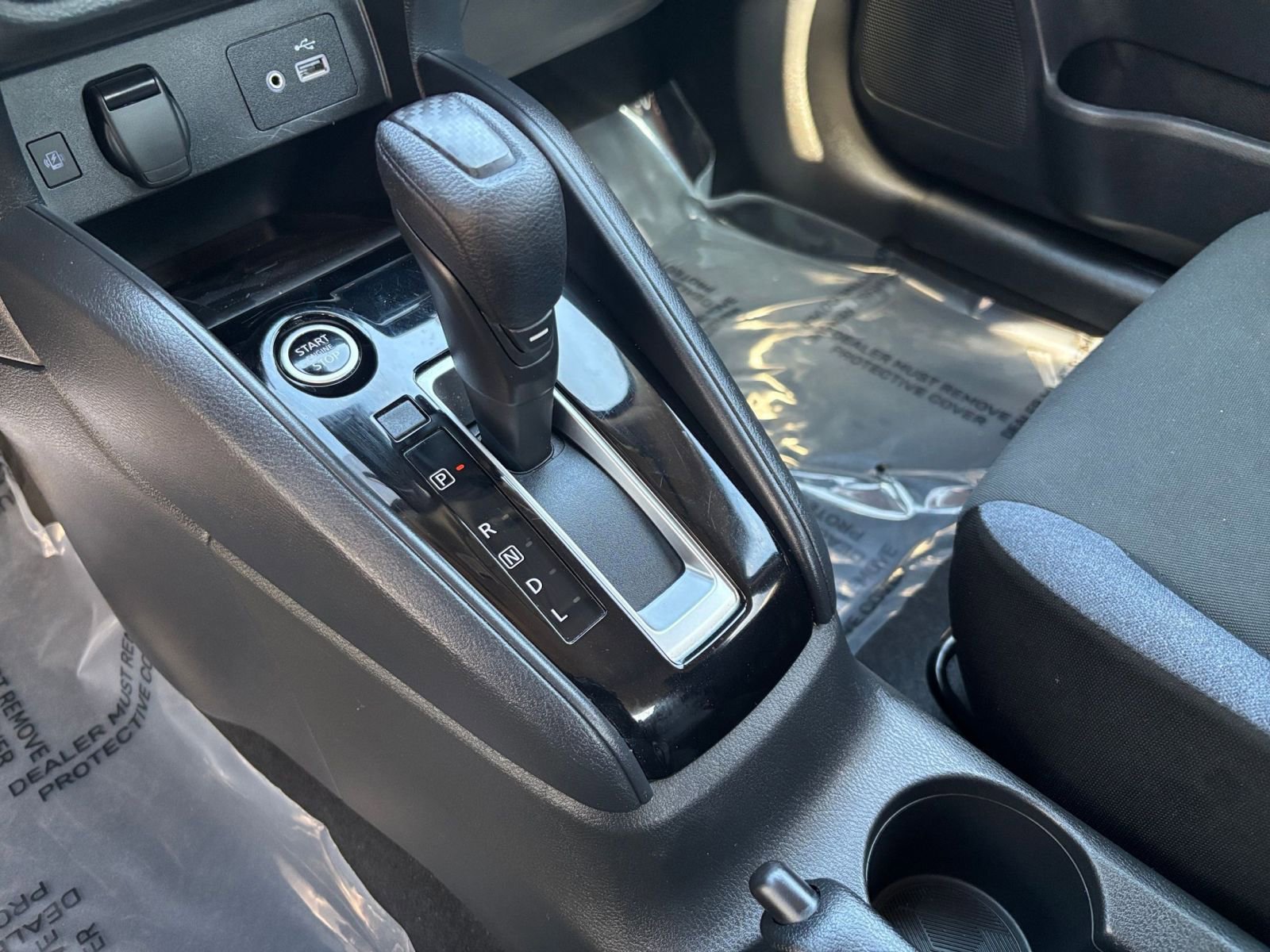 Used 2025 Nissan Versa SV image 41