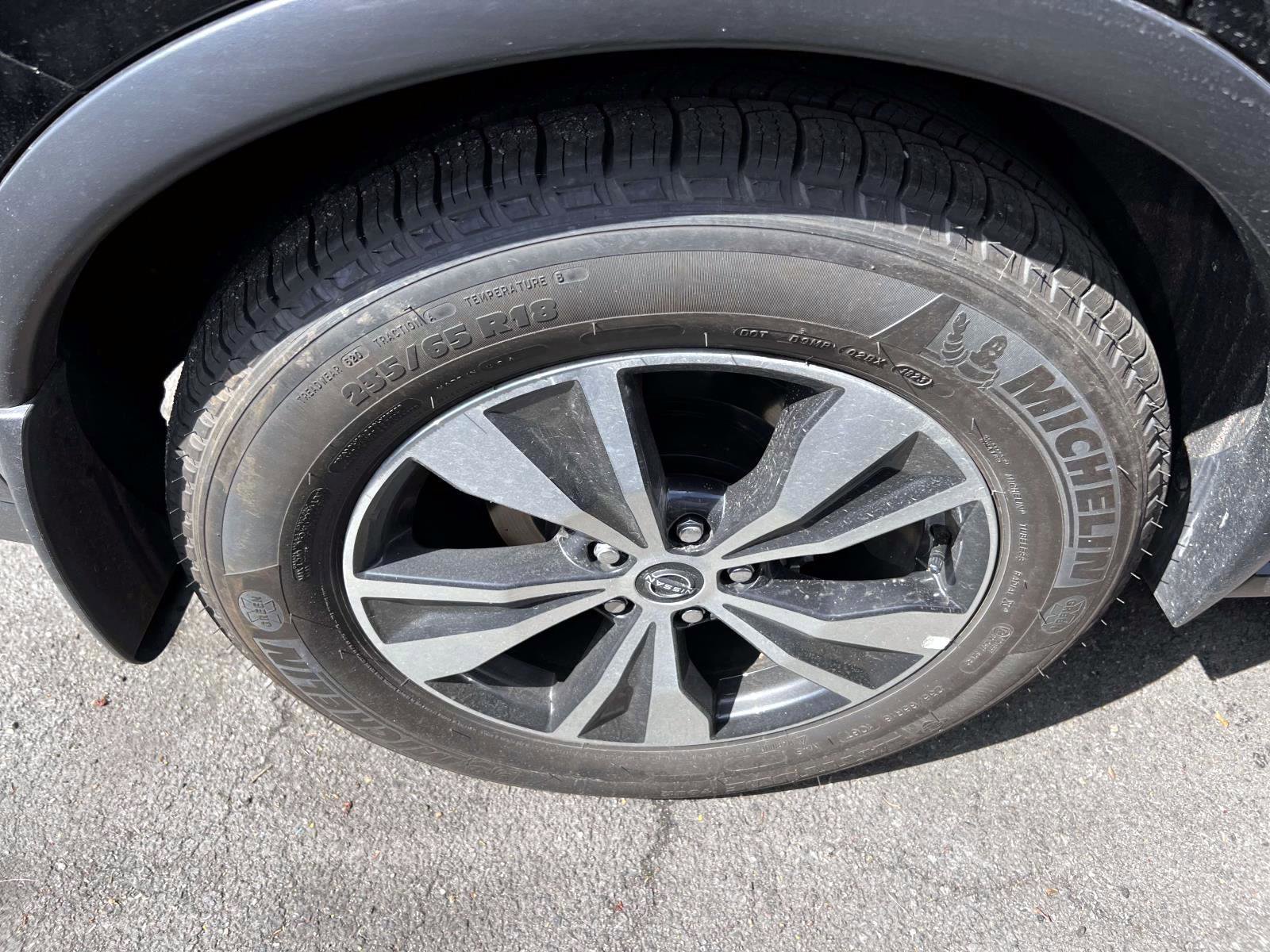 Used 2023 Nissan Murano S AWD/4WD image 5