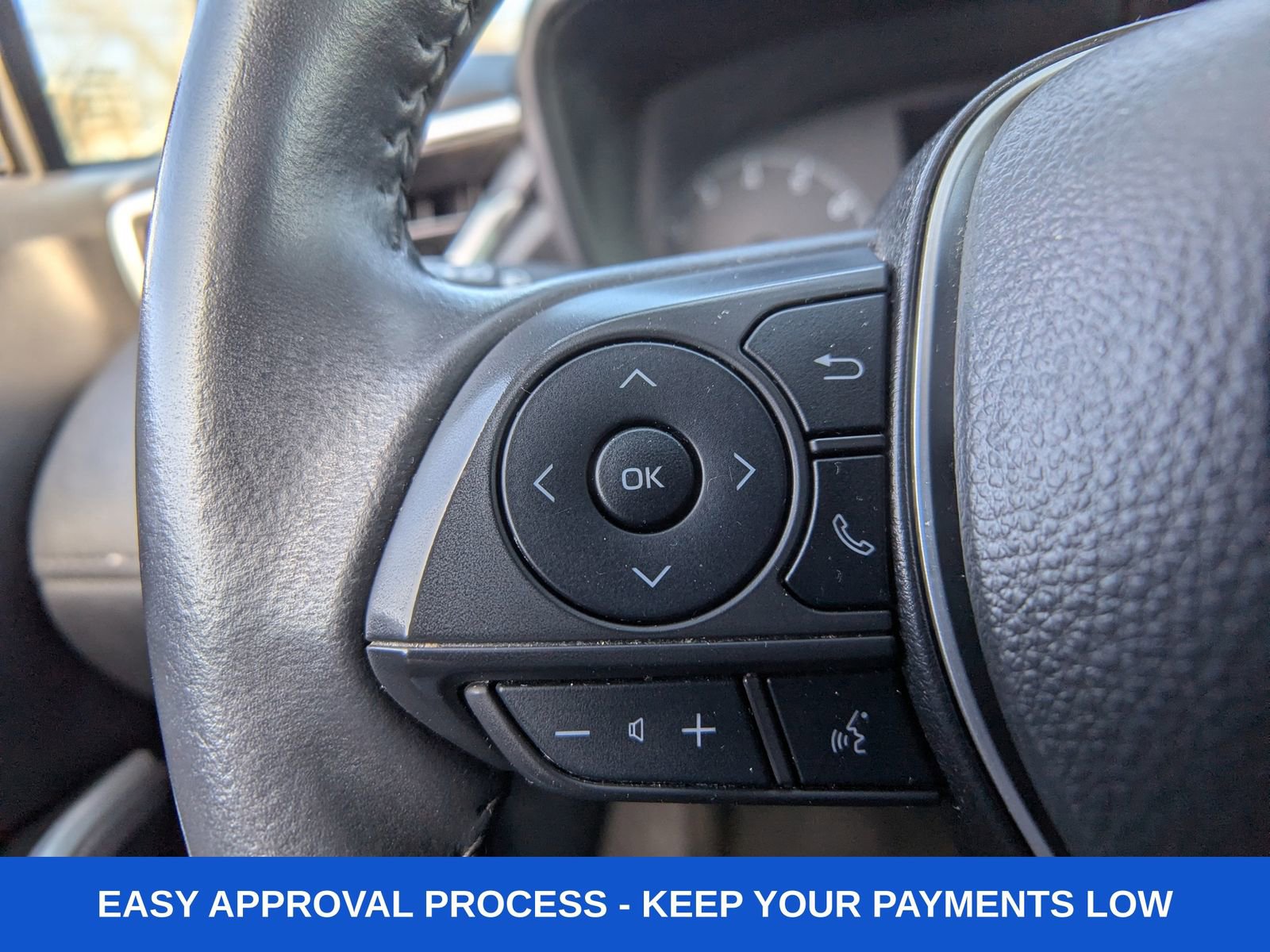 Used 2024 Toyota Corolla Cross LE image 30