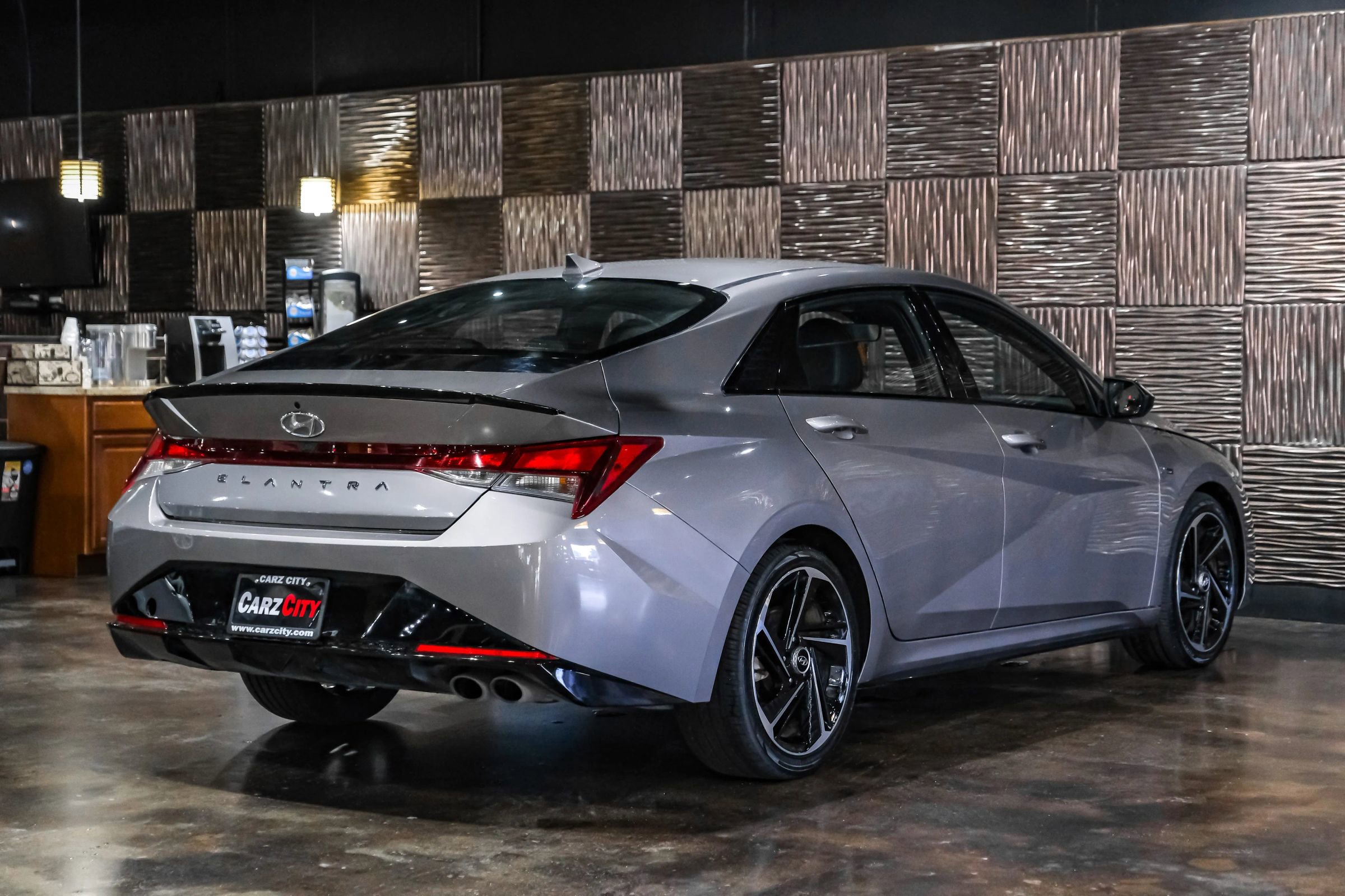 Used 2022 Hyundai Elantra N Line image 10