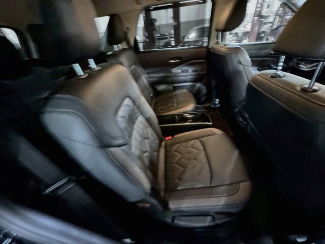New 2026 Nissan Pathfinder Platinum w/ Accent Package AWD/4WD image 24