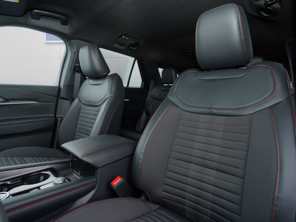 New 2026 Ford Explorer ST-Line image 14