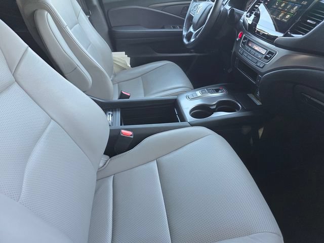 Used 2023 Honda Passport EX-L image 21