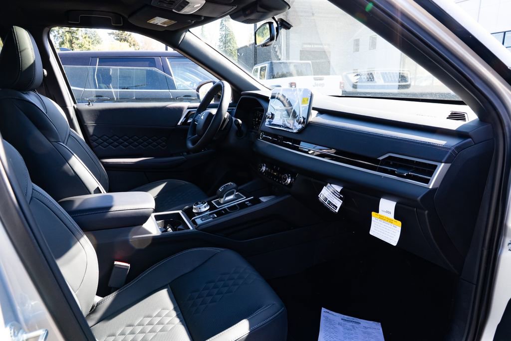 New 2025 Mitsubishi Outlander SEL Black Edition AWD/4WD image 25
