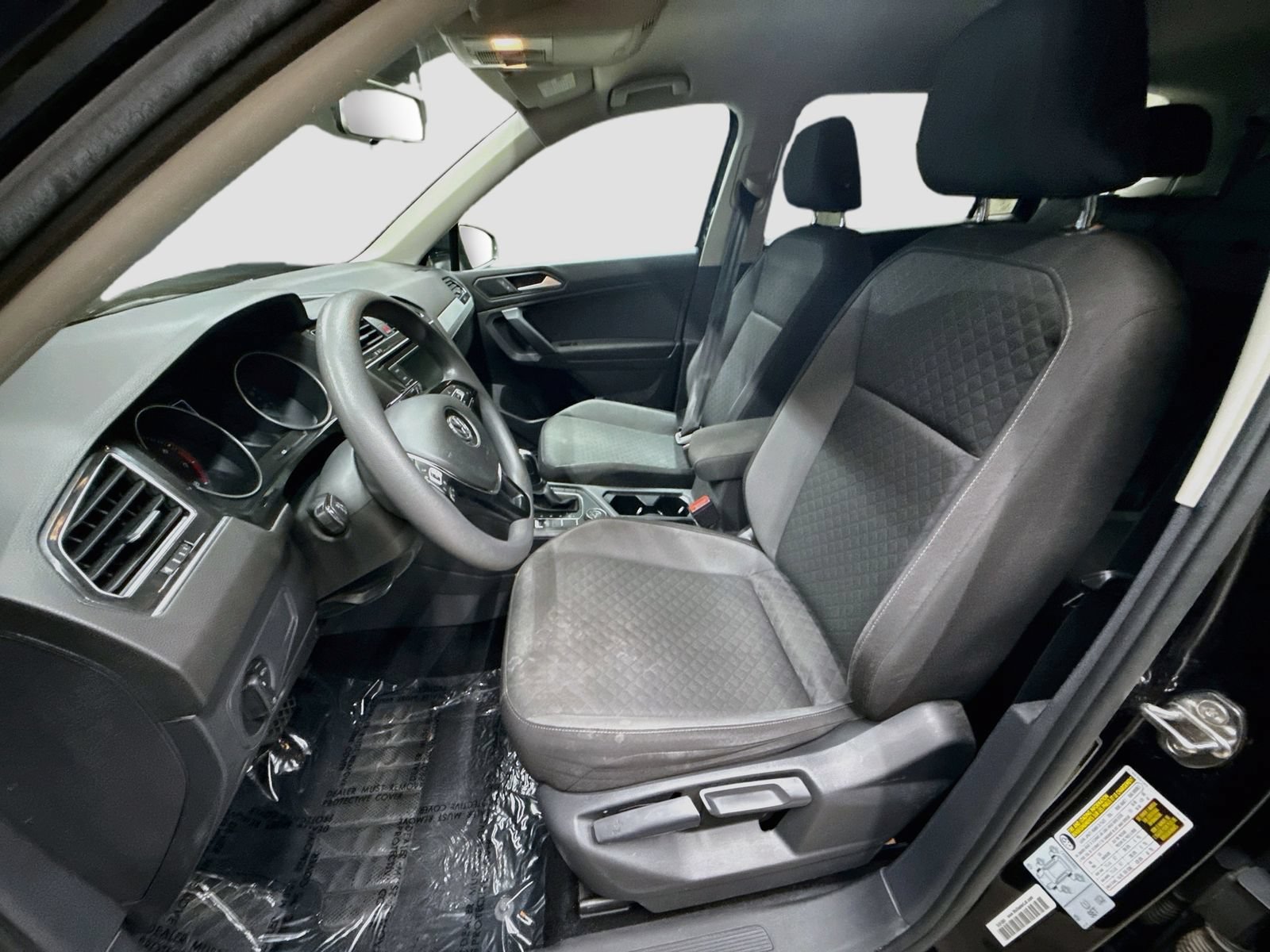Used 2019 Volkswagen Tiguan S w/ 3rd Row Seat Package AWD/4WD image 22