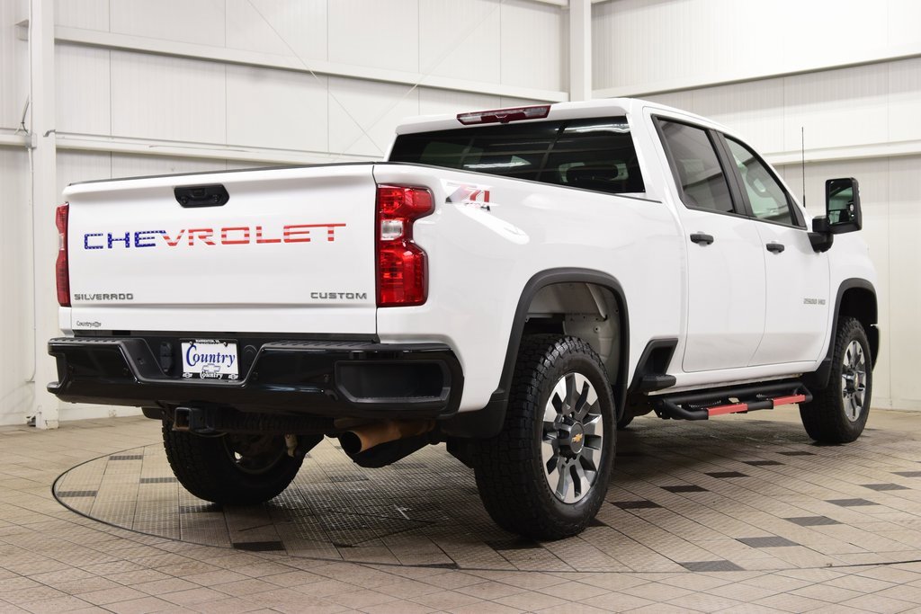 Used 2024 Chevrolet Silverado 2500 Custom w/ Custom Value Package image 8