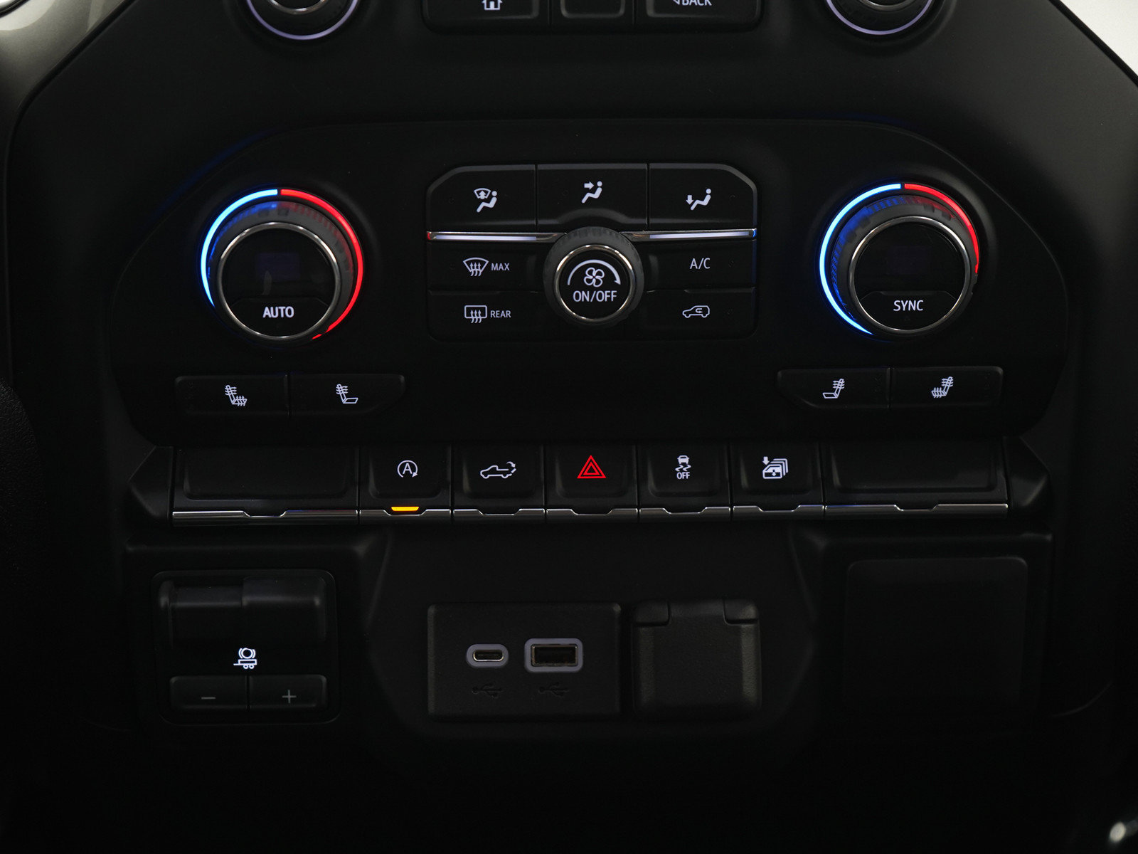 Used 2022 Chevrolet Silverado 1500 LT AWD/4WD image 19