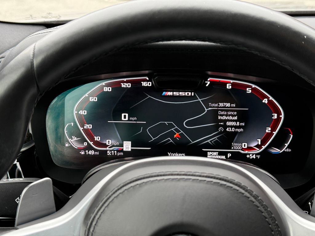 Used 2022 BMW M550i xDrive w/ Dynamic Handling Package image 14