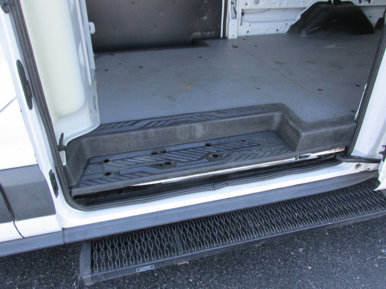 Used 2017 Ford Transit 350 148 High Roof image 51