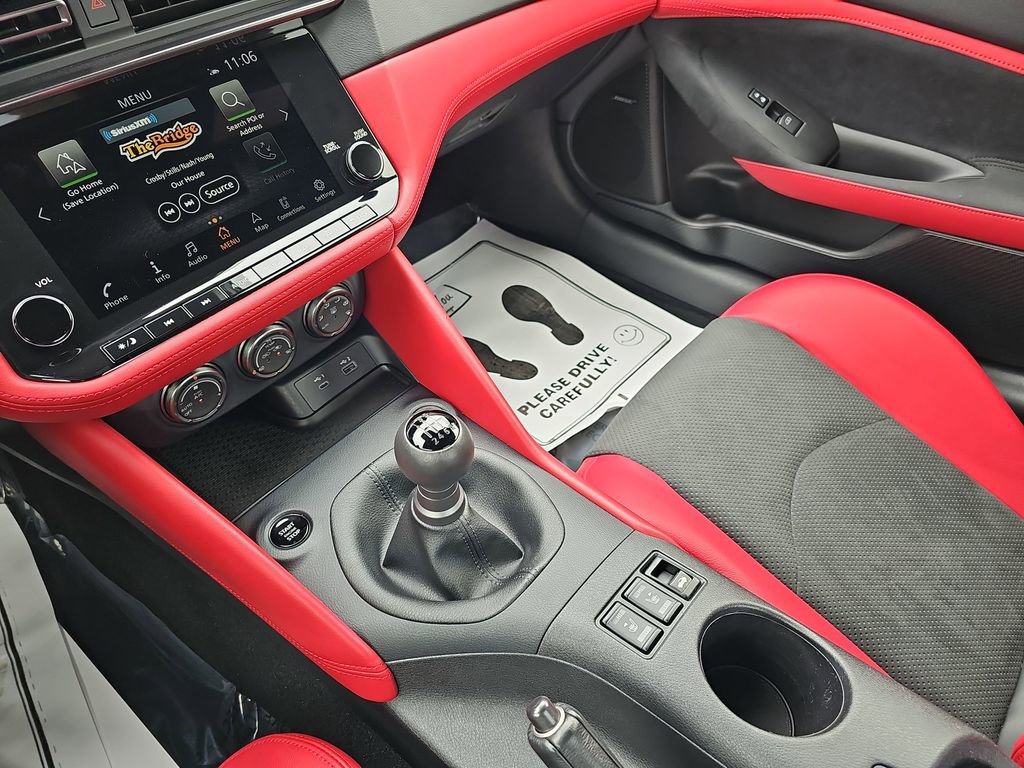 Used 2025 Nissan Z Performance w/ Floor Mat Package RWD image 27