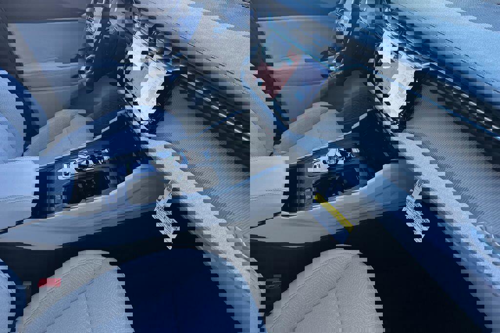 New 2026 Jeep Cherokee Laredo image 15