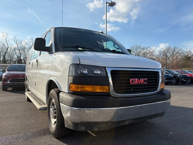 Used 2024 GMC Savana 2500 w/ Driver Convenience Package image 14