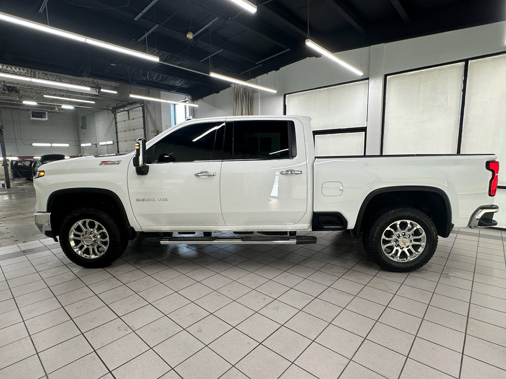 Certified 2025 Chevrolet Silverado 2500 LTZ w/ LTZ Premium Package image 9